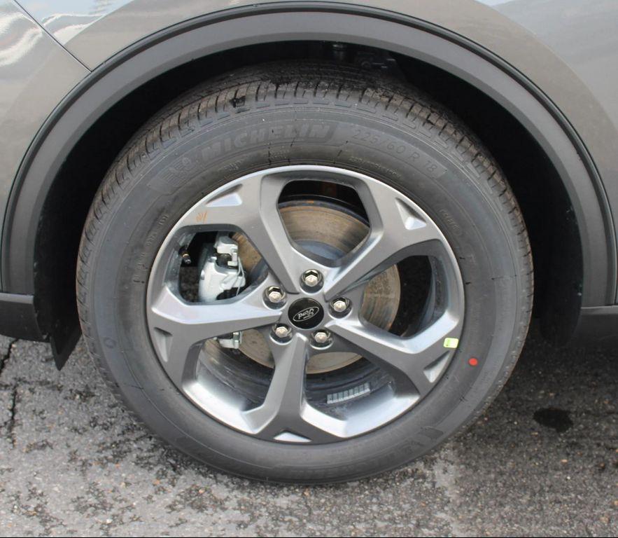 new 2025 Ford Escape car, priced at $28,980