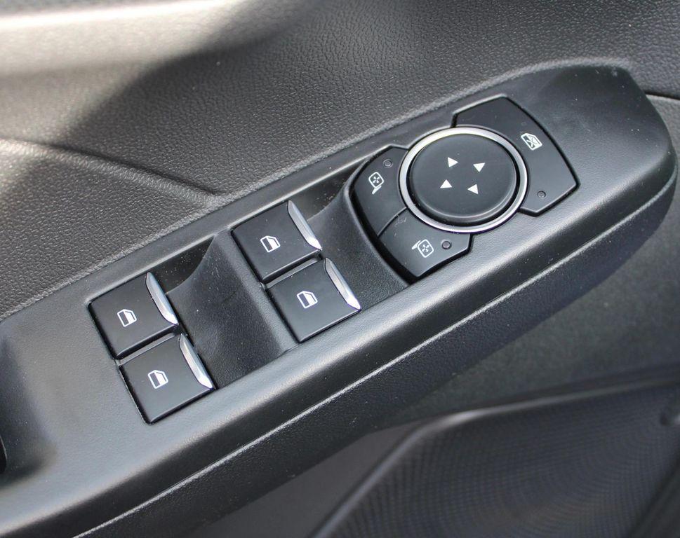 new 2025 Ford Escape car, priced at $28,980