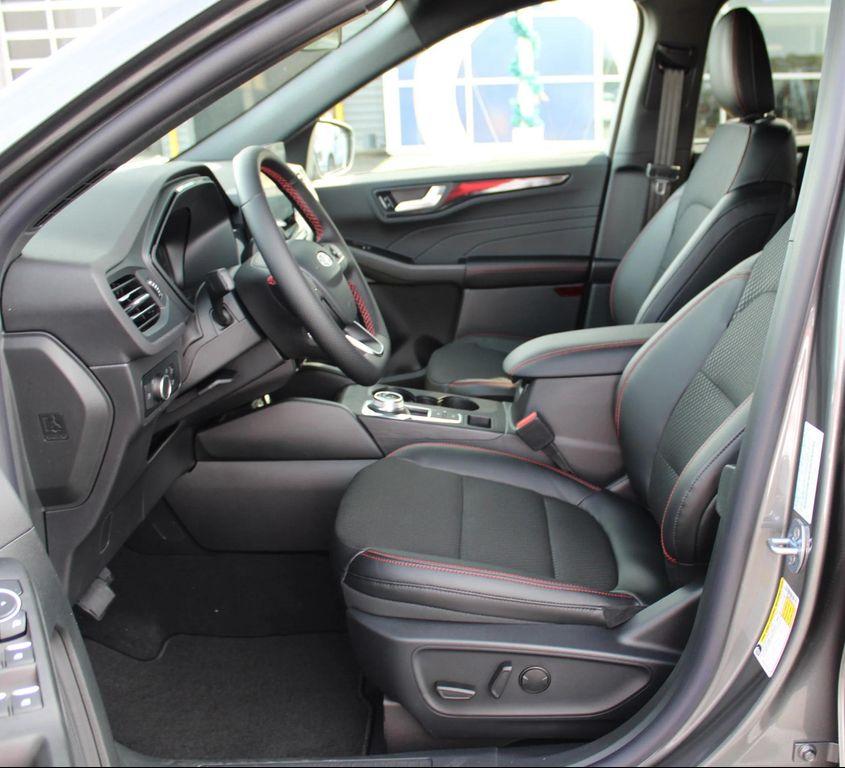 new 2025 Ford Escape car, priced at $28,980