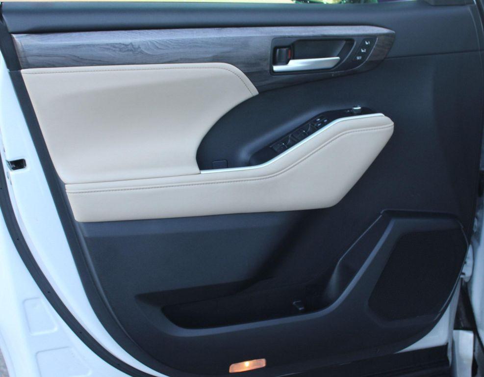 used 2023 Toyota Highlander car, priced at $43,977