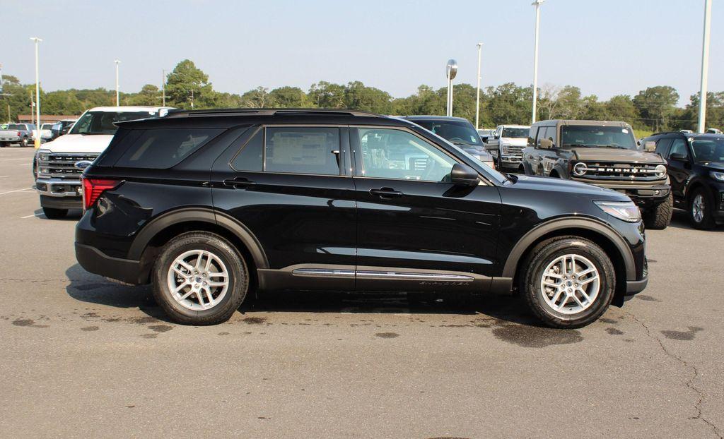 new 2025 Ford Explorer car, priced at $41,745
