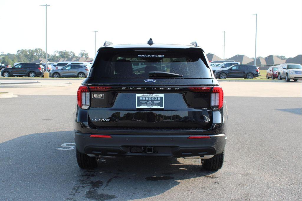 new 2025 Ford Explorer car, priced at $41,745