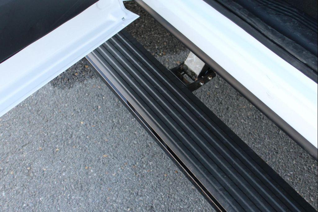 new 2025 Ford Expedition car, priced at $84,730