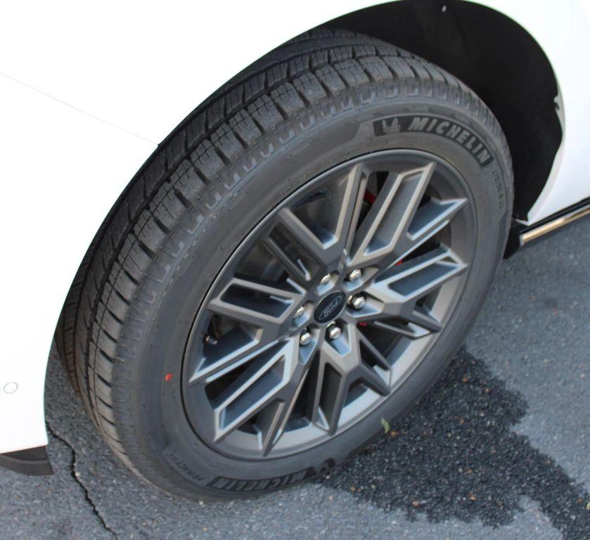 new 2025 Ford Expedition car, priced at $84,730