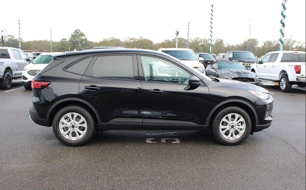 new 2025 Ford Escape car, priced at $29,360