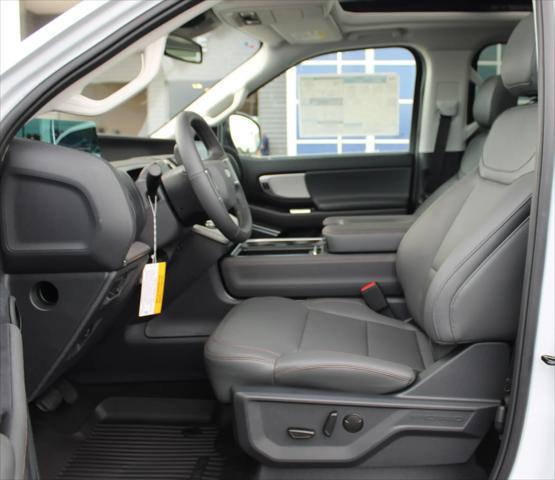 new 2025 Ford Expedition Max car, priced at $71,965