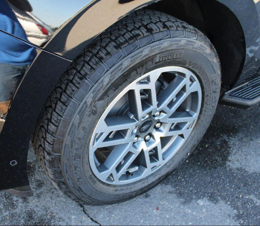 new 2025 Ford Expedition car, priced at $72,485