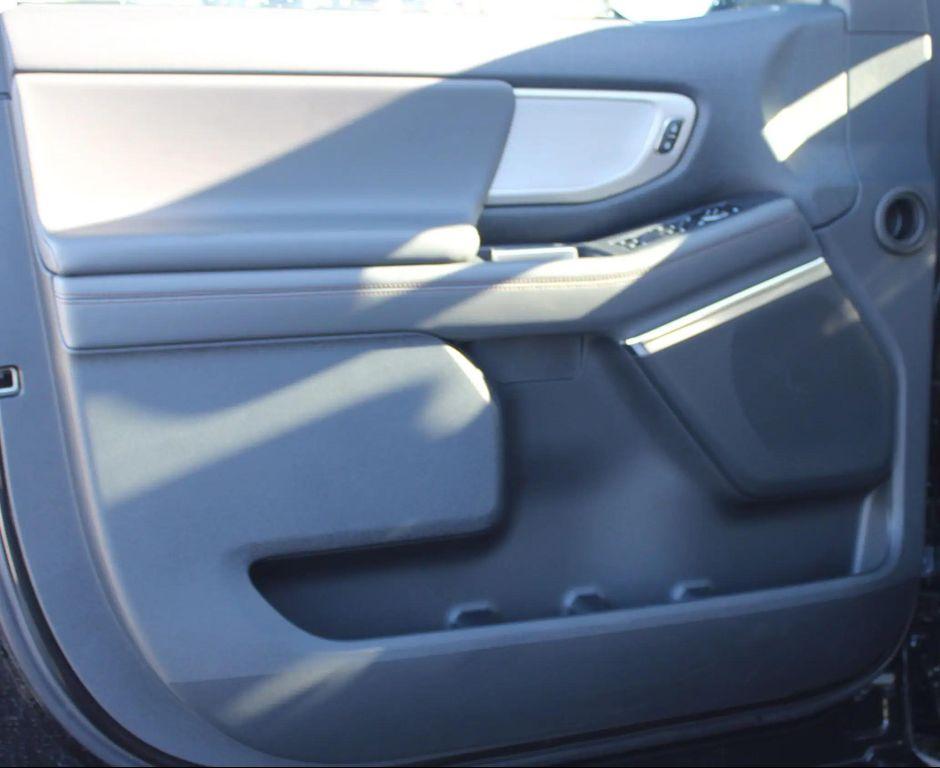 new 2025 Ford Expedition car, priced at $72,485