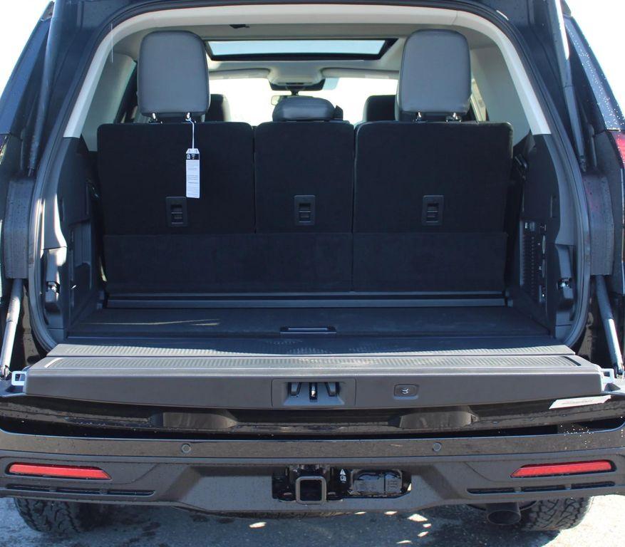 new 2025 Ford Expedition car, priced at $72,485