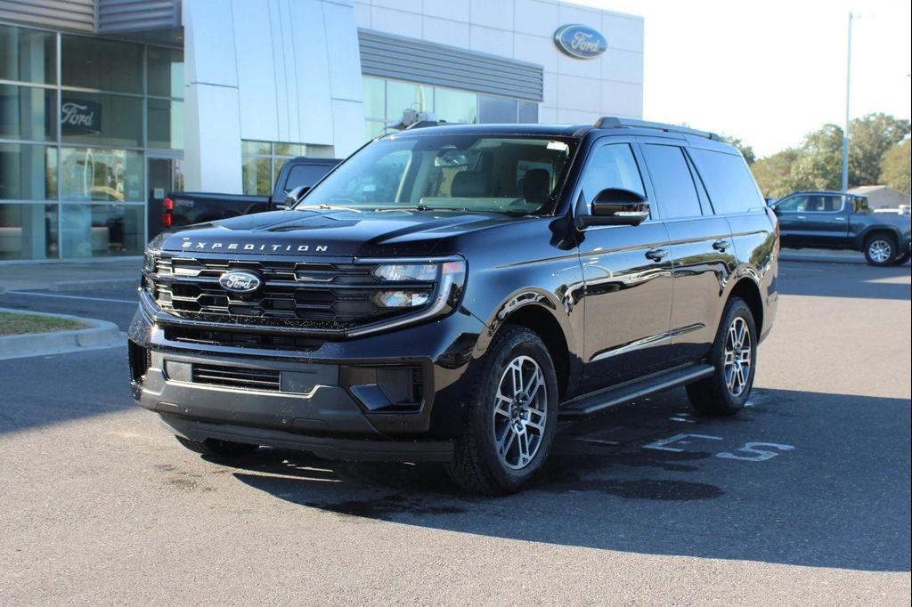 new 2025 Ford Expedition car, priced at $72,485