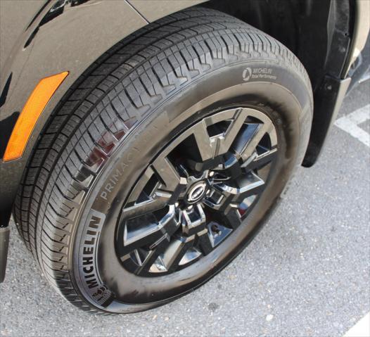 used 2024 Nissan Frontier car