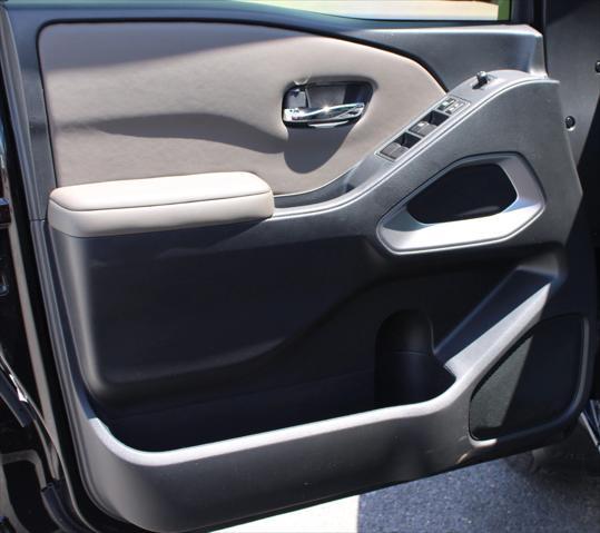 used 2024 Nissan Frontier car