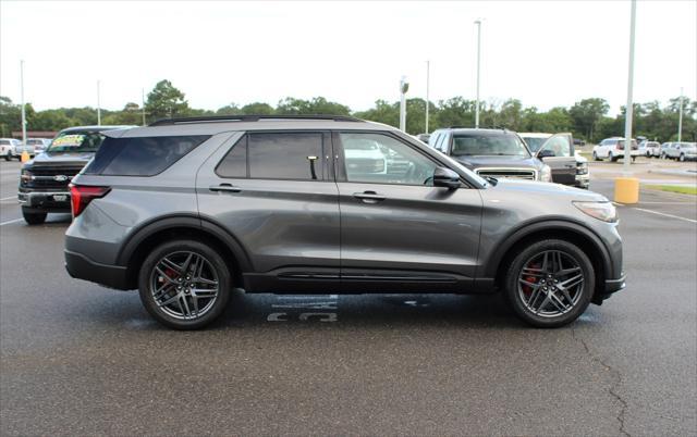 new 2025 Ford Explorer car, priced at $47,035
