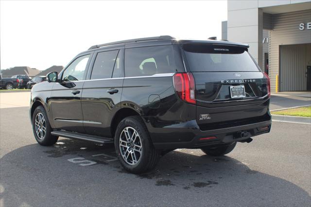 new 2025 Ford Expedition car, priced at $68,210