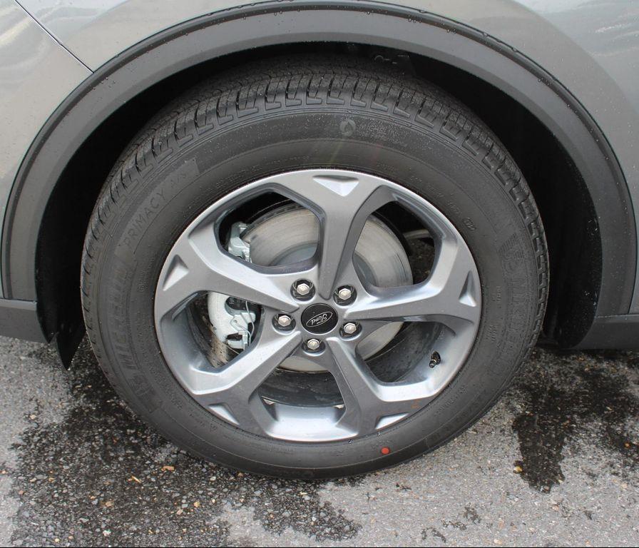 new 2025 Ford Escape car, priced at $27,075
