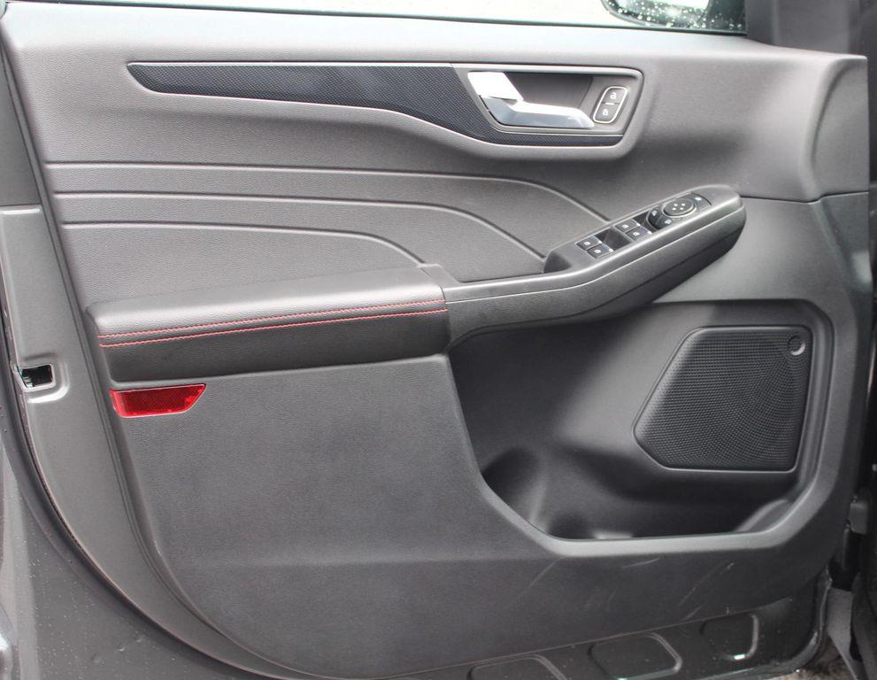 new 2025 Ford Escape car, priced at $27,075