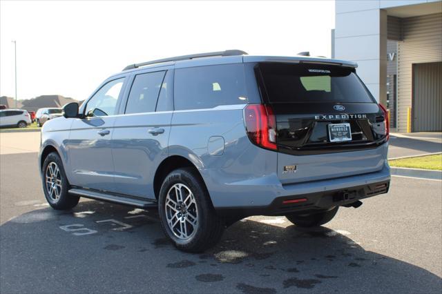 new 2025 Ford Expedition car, priced at $71,700