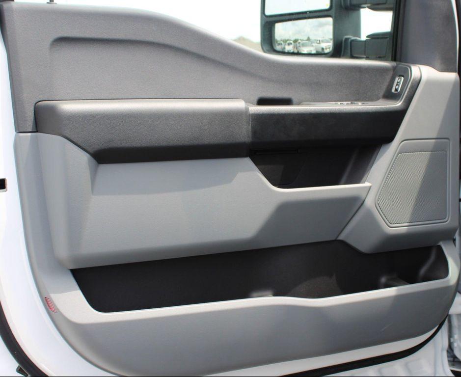 new 2025 Ford F-450 car, priced at $83,975