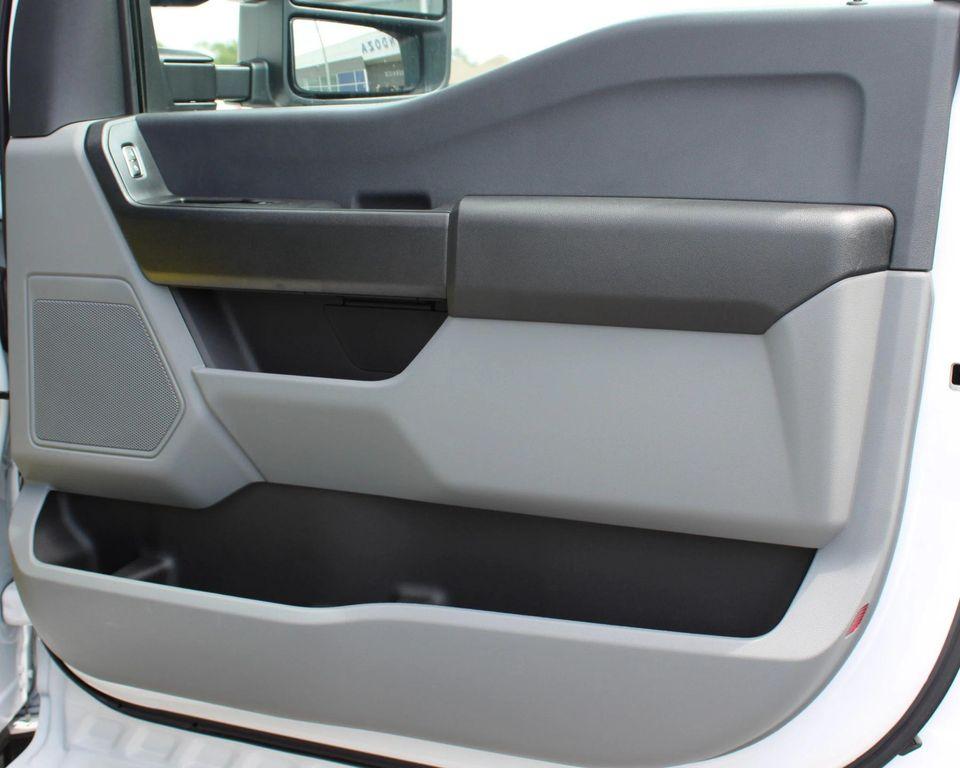 new 2025 Ford F-450 car, priced at $83,975