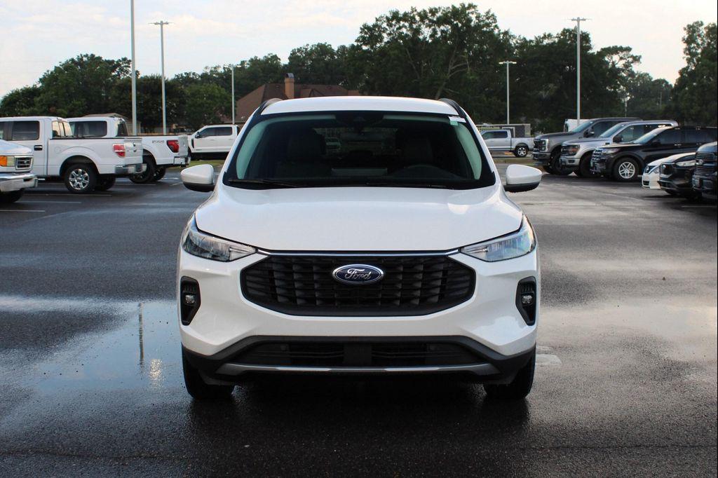 new 2025 Ford Escape PHEV car, priced at $34,890