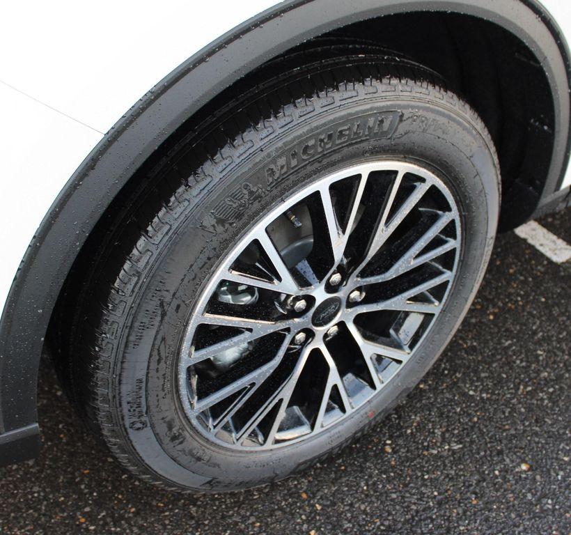 new 2025 Ford Escape PHEV car, priced at $34,890