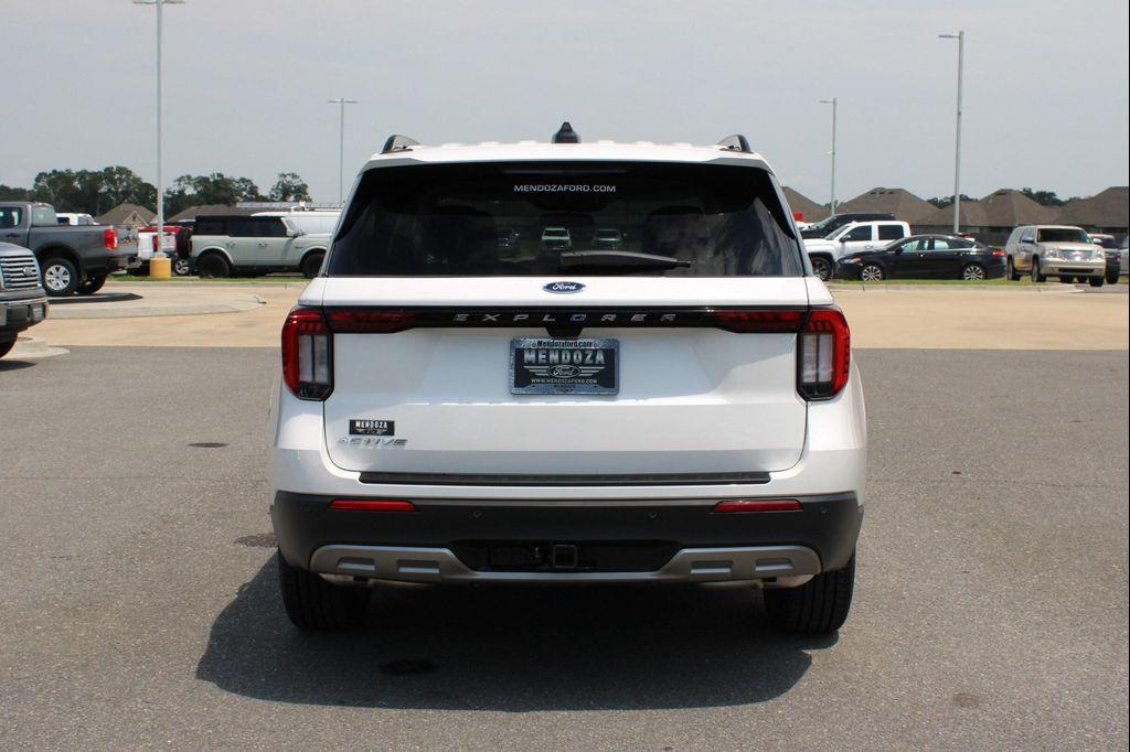 new 2025 Ford Explorer car, priced at $46,200
