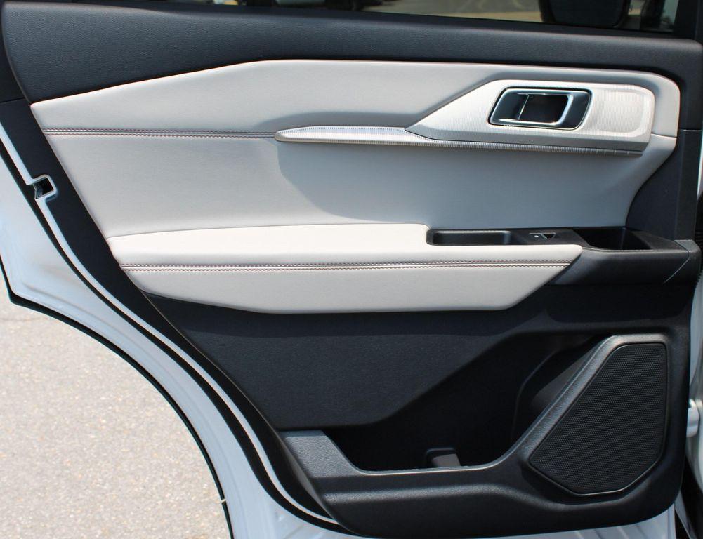 new 2025 Ford Explorer car, priced at $46,200