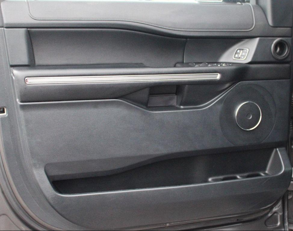used 2021 Ford Expedition car