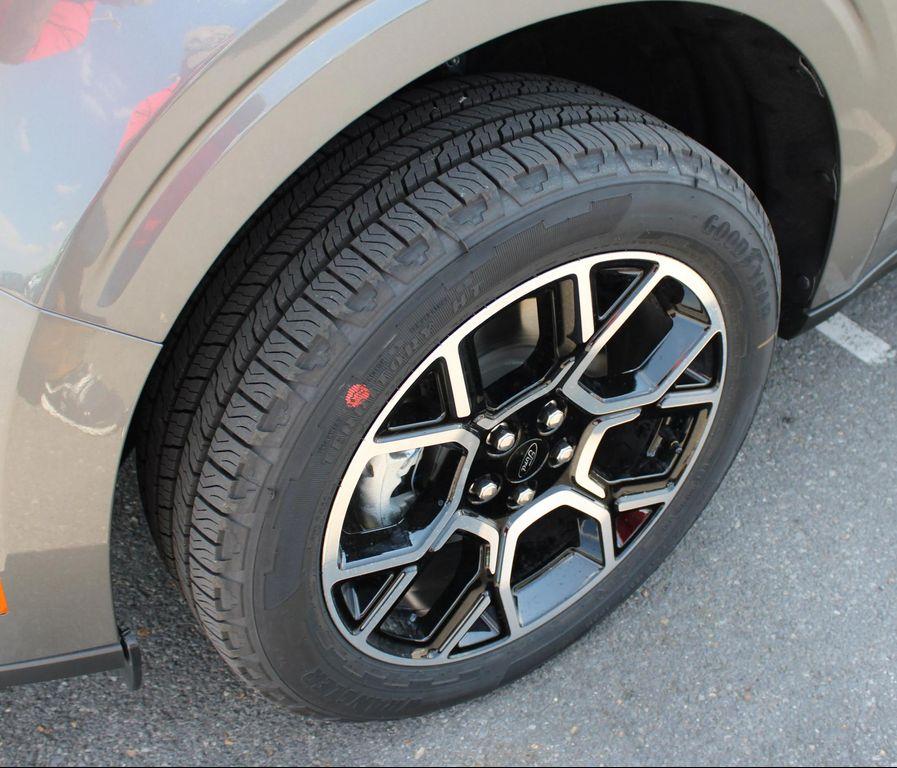 new 2025 Ford Maverick car, priced at $39,230