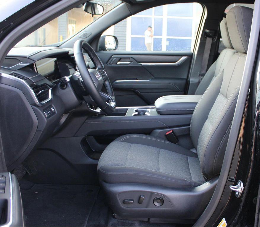 used 2025 GMC Acadia car, priced at $36,997