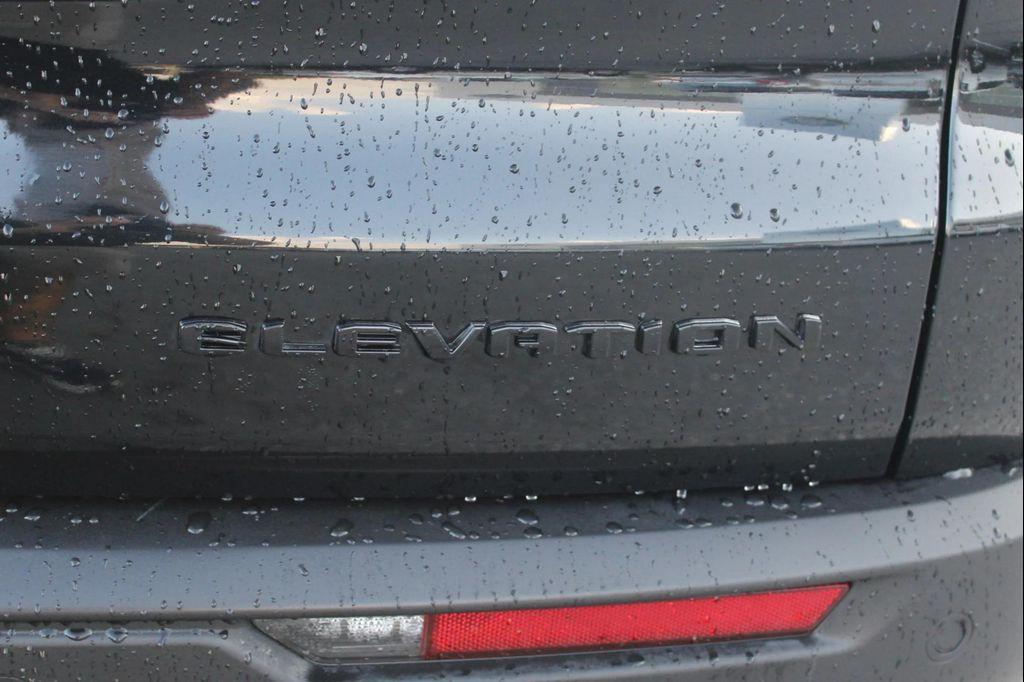 used 2025 GMC Acadia car, priced at $36,997