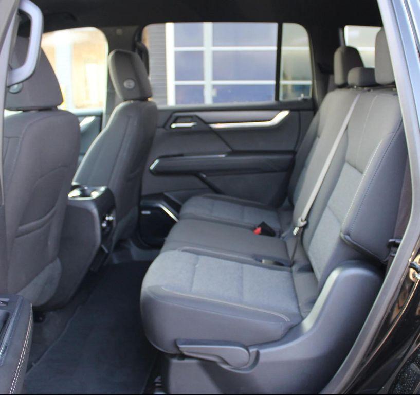 used 2025 GMC Acadia car, priced at $36,997