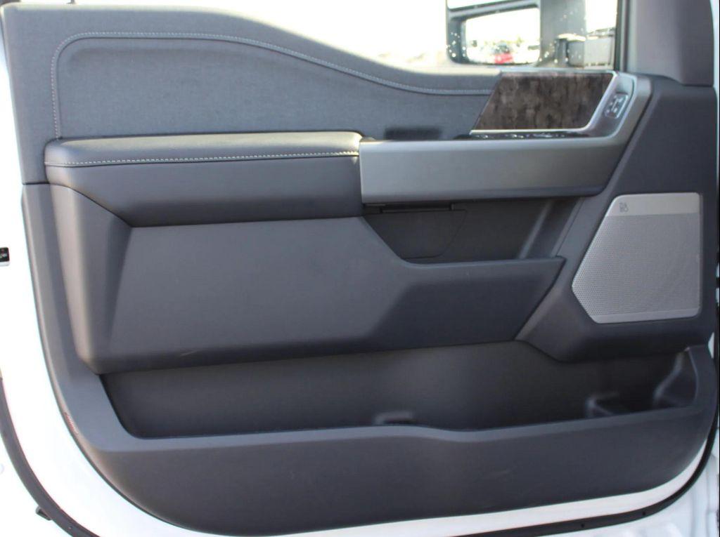 new 2025 Ford F-250 car, priced at $75,335