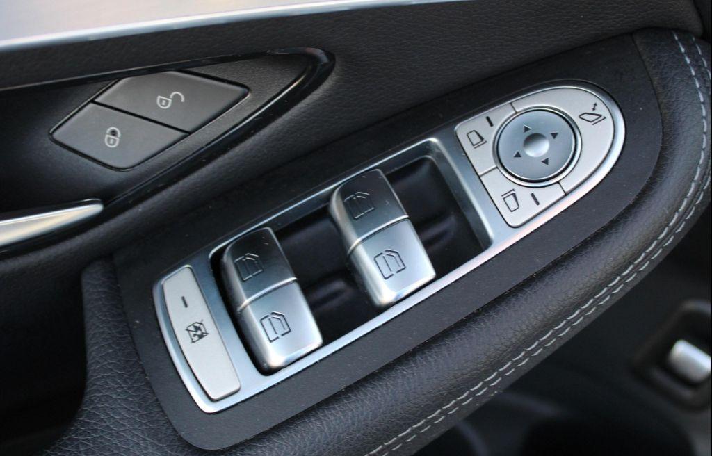 used 2019 Mercedes-Benz GLC 300 car, priced at $22,997