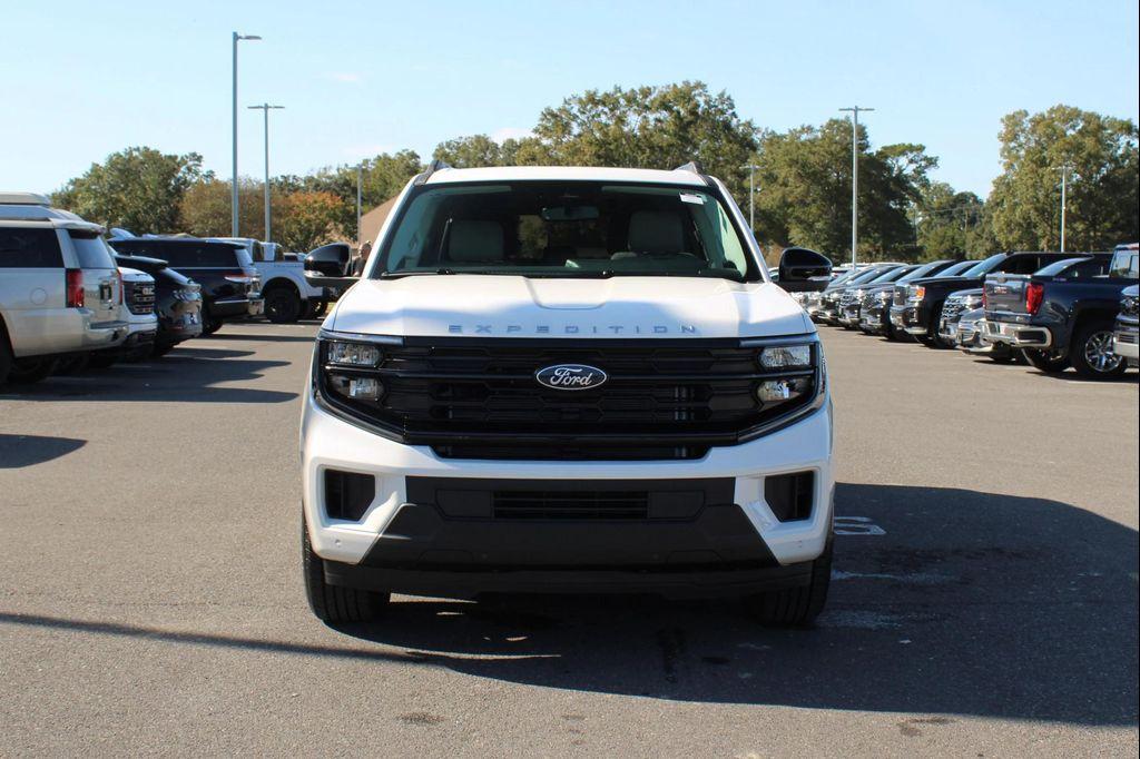 new 2025 Ford Expedition Max car, priced at $73,320
