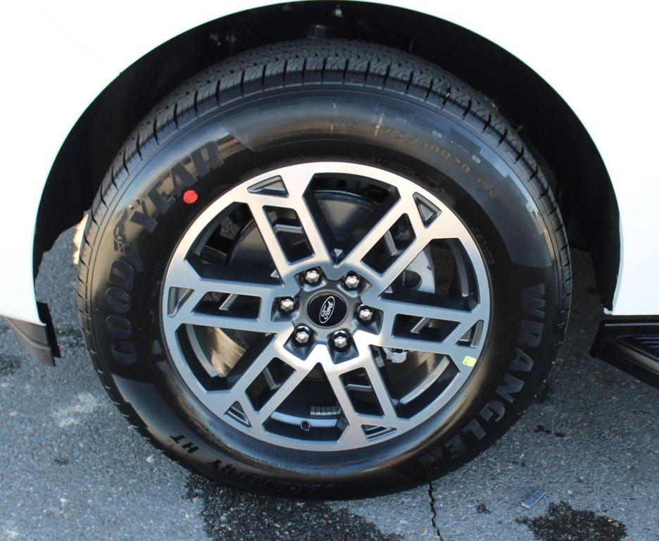 new 2025 Ford Expedition Max car, priced at $73,320