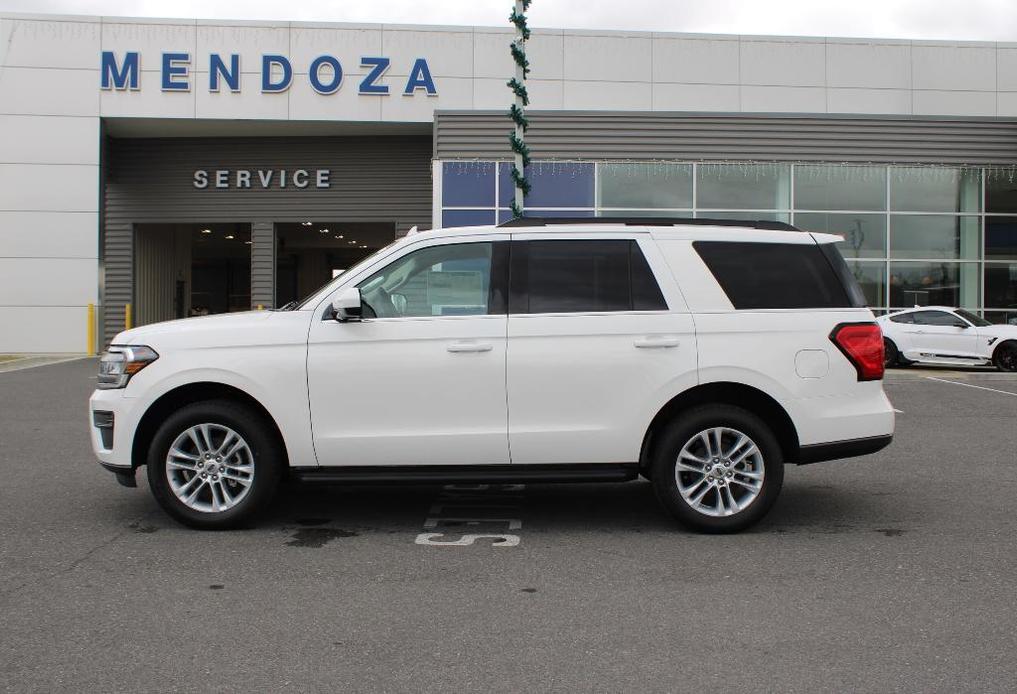 new 2024 Ford Expedition car, priced at $60,000