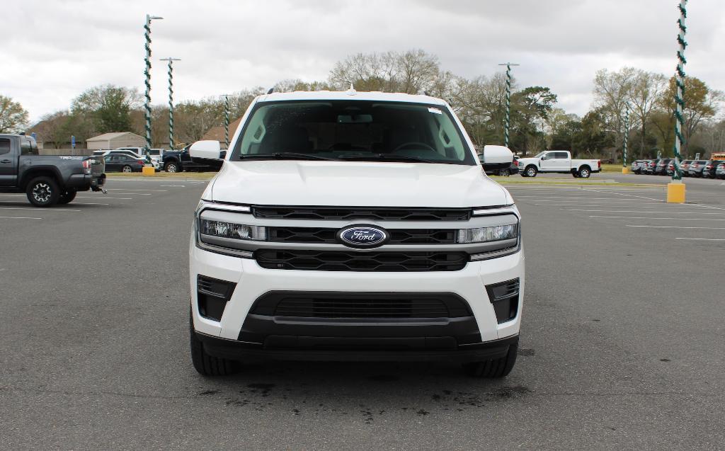 new 2024 Ford Expedition car, priced at $60,000