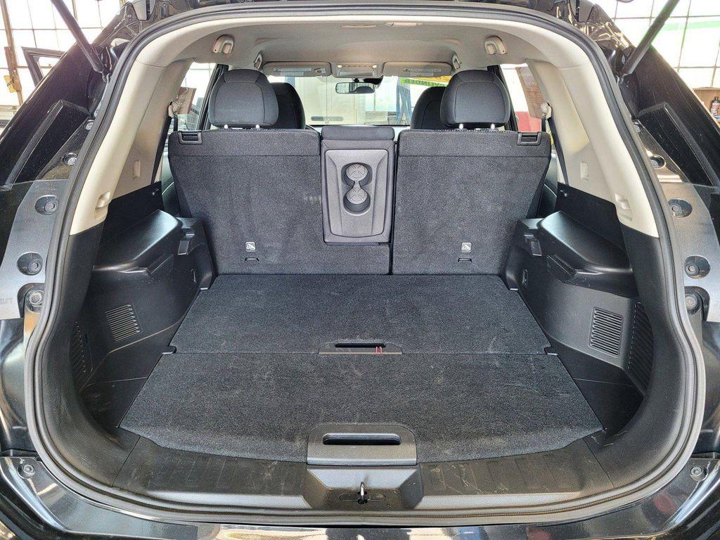 used 2020 Nissan Rogue car, priced at $18,995