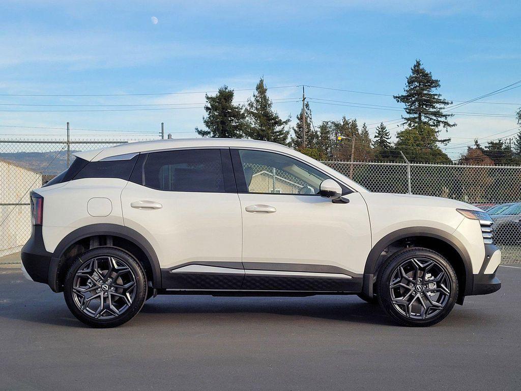 new 2025 Nissan Kicks car, priced at $26,699