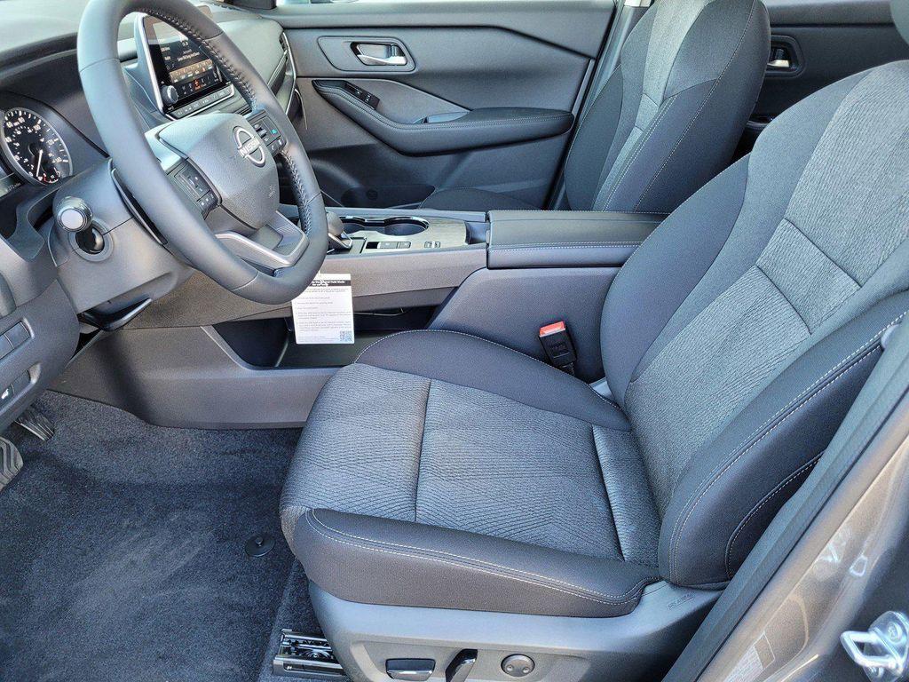 new 2025 Nissan Rogue car, priced at $29,585