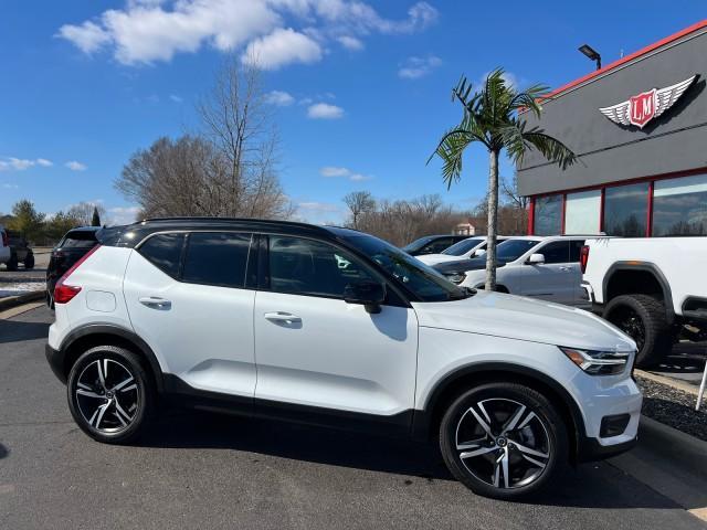 used 2021 Volvo XC40 car, priced at $26,900