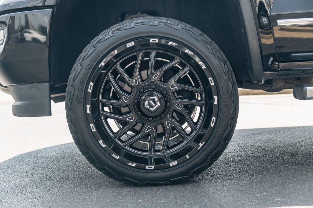 used 2017 GMC Sierra 1500 car, priced at $33,900