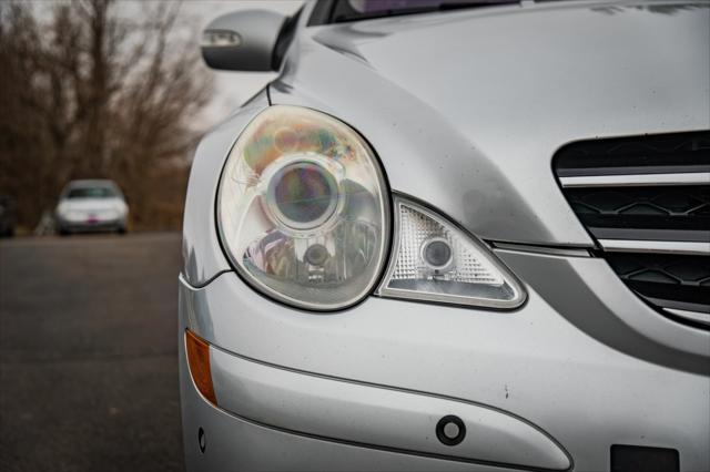used 2009 Mercedes-Benz R-Class car, priced at $7,950