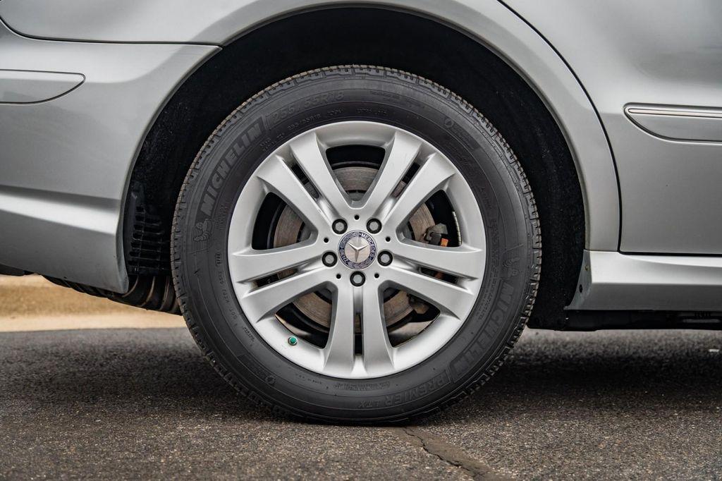 used 2009 Mercedes-Benz R-Class car, priced at $7,500