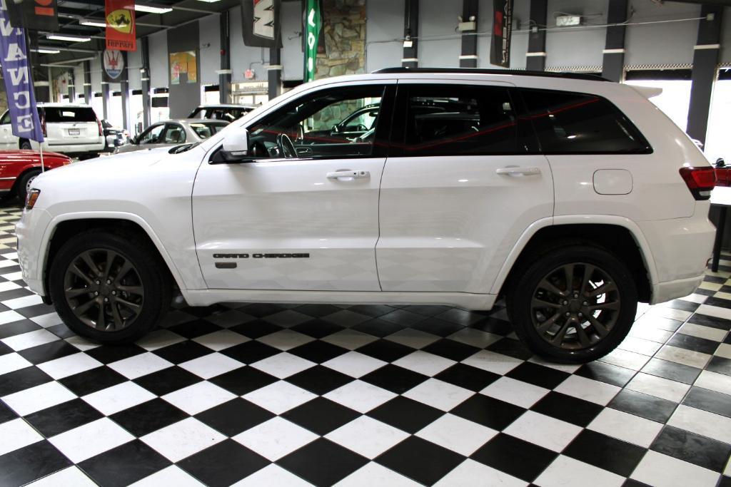 used 2017 Jeep Grand Cherokee car, priced at $17,490