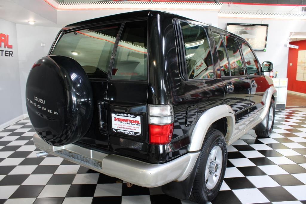 used 2002 Isuzu Trooper car, priced at $4,995