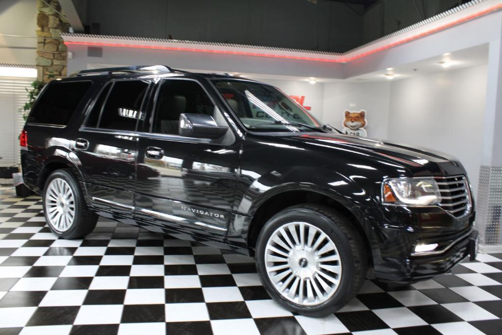 used 2015 Lincoln Navigator car, priced at $17,470