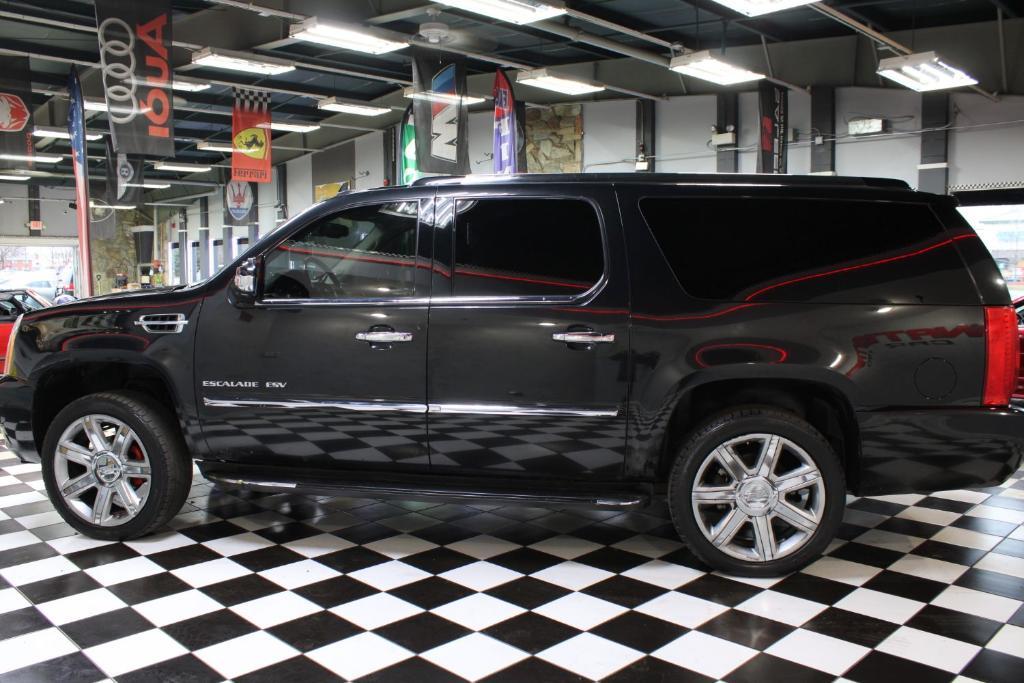 used 2011 Cadillac Escalade ESV car, priced at $5,990