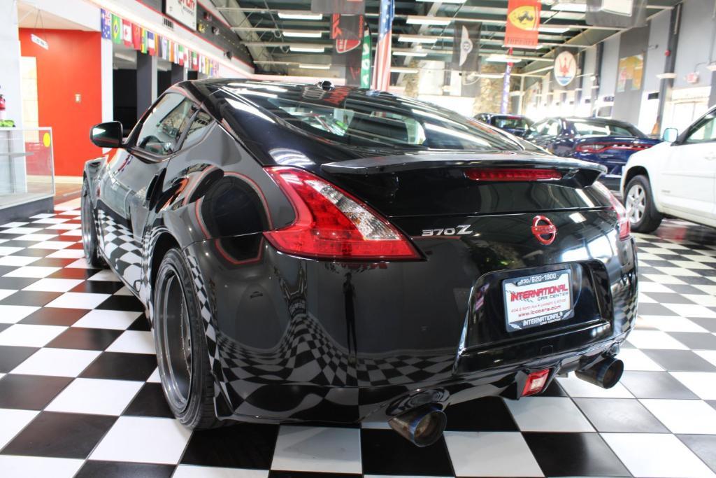 used 2009 Nissan 370Z car, priced at $15,990